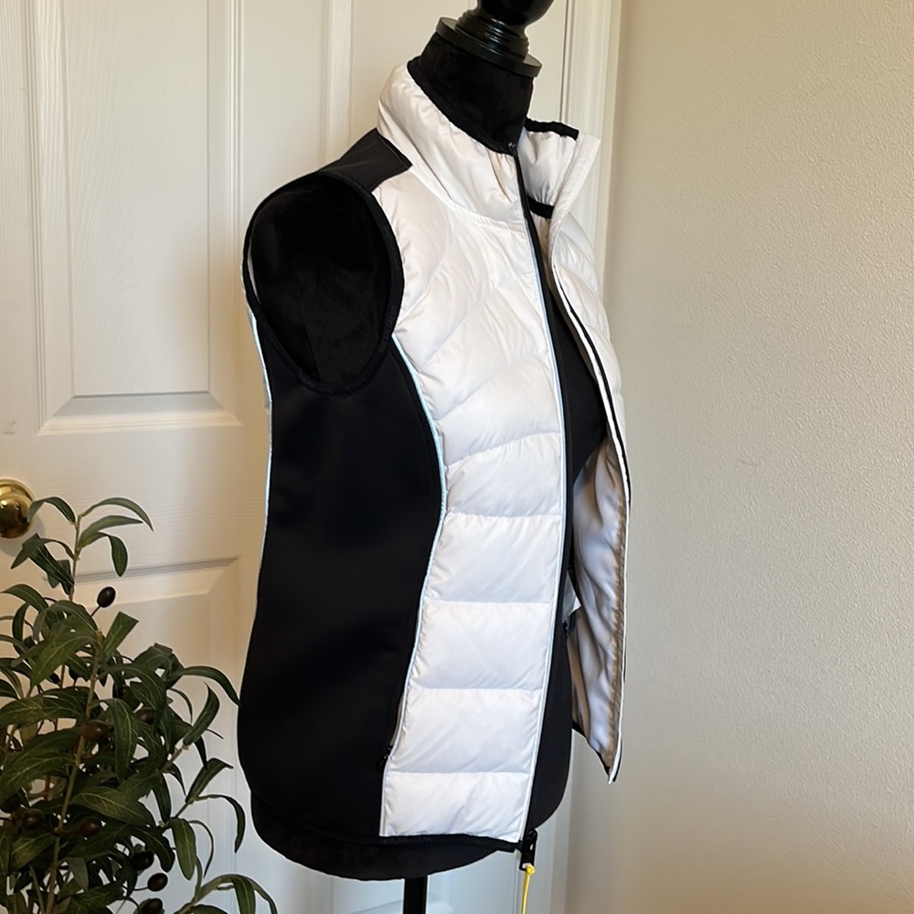 Body Glove Women’s Down Vest White/Black NWT Sz XS - Picture 2 of 7